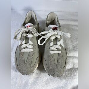 New Balance, green casual sneakers, size 7.5